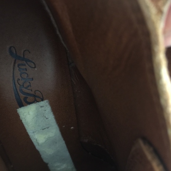Lucky Brand Wedge Ankle Suede Boot. Brown. Sz 8.5. - Picture 7 of 7